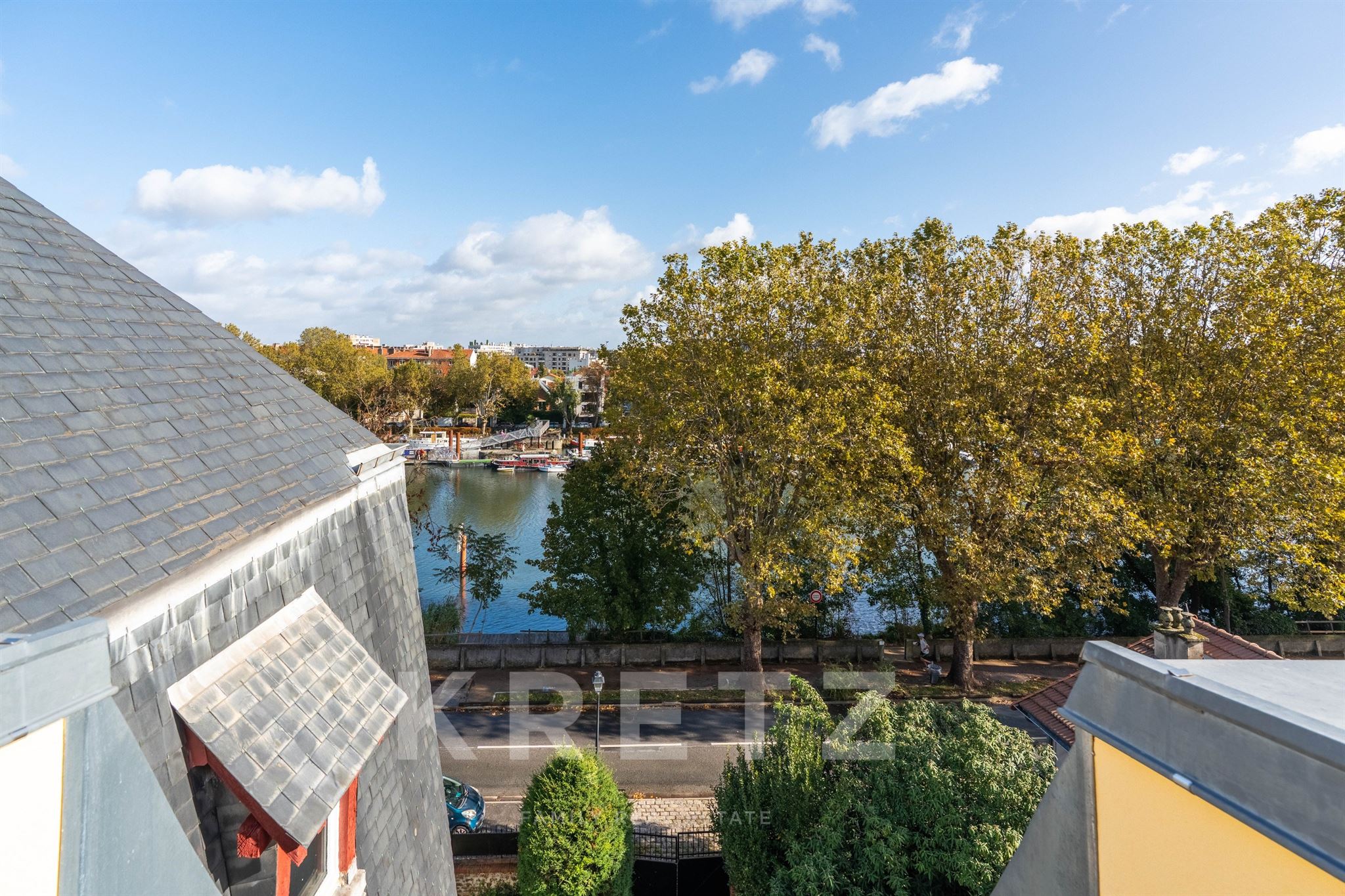 JOINVILLE-LE-PONT (94340) – MAISON REMARQUABLE  – PARC DE 1 506M2 – VUE SUR LA MARNE - CHARME DE L'ANCIEN - ENVIRONNEMENT CALME