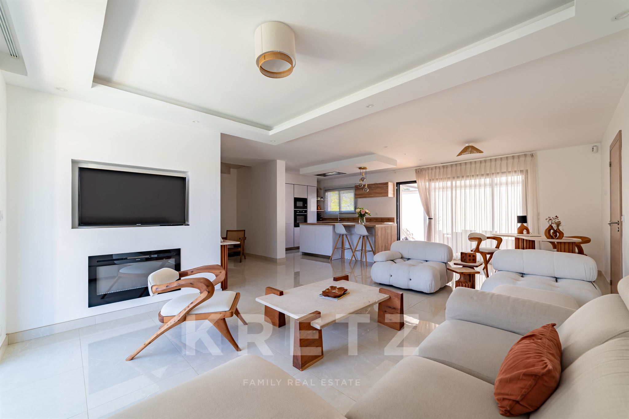 Contemporary villa