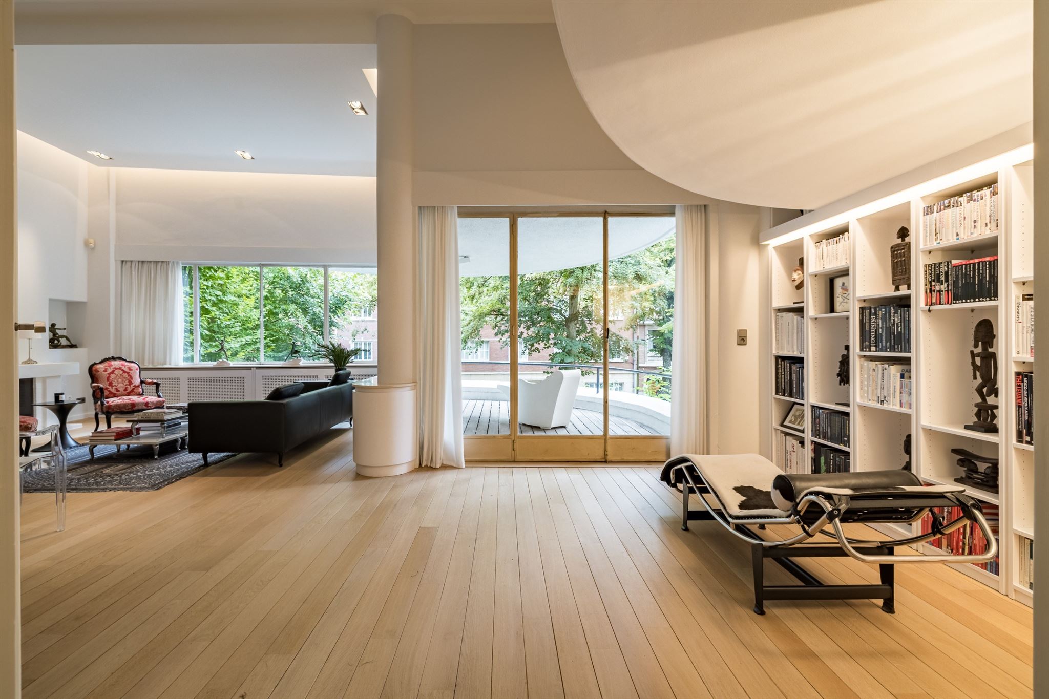 Brugmann, Maison d’architecte moderniste avec jardin et terrasses