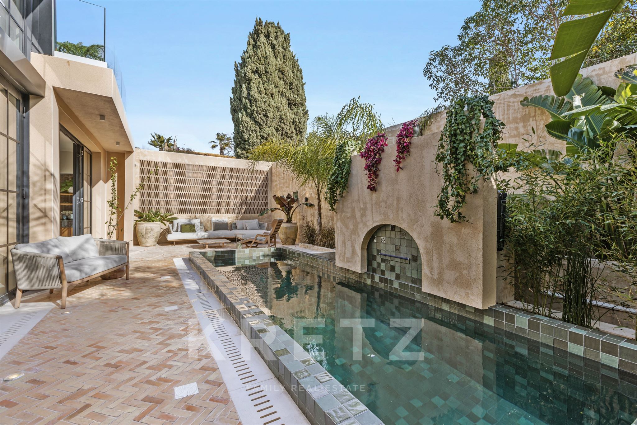 Exceptional contemporary home in the heart of Sanary-sur-Mer