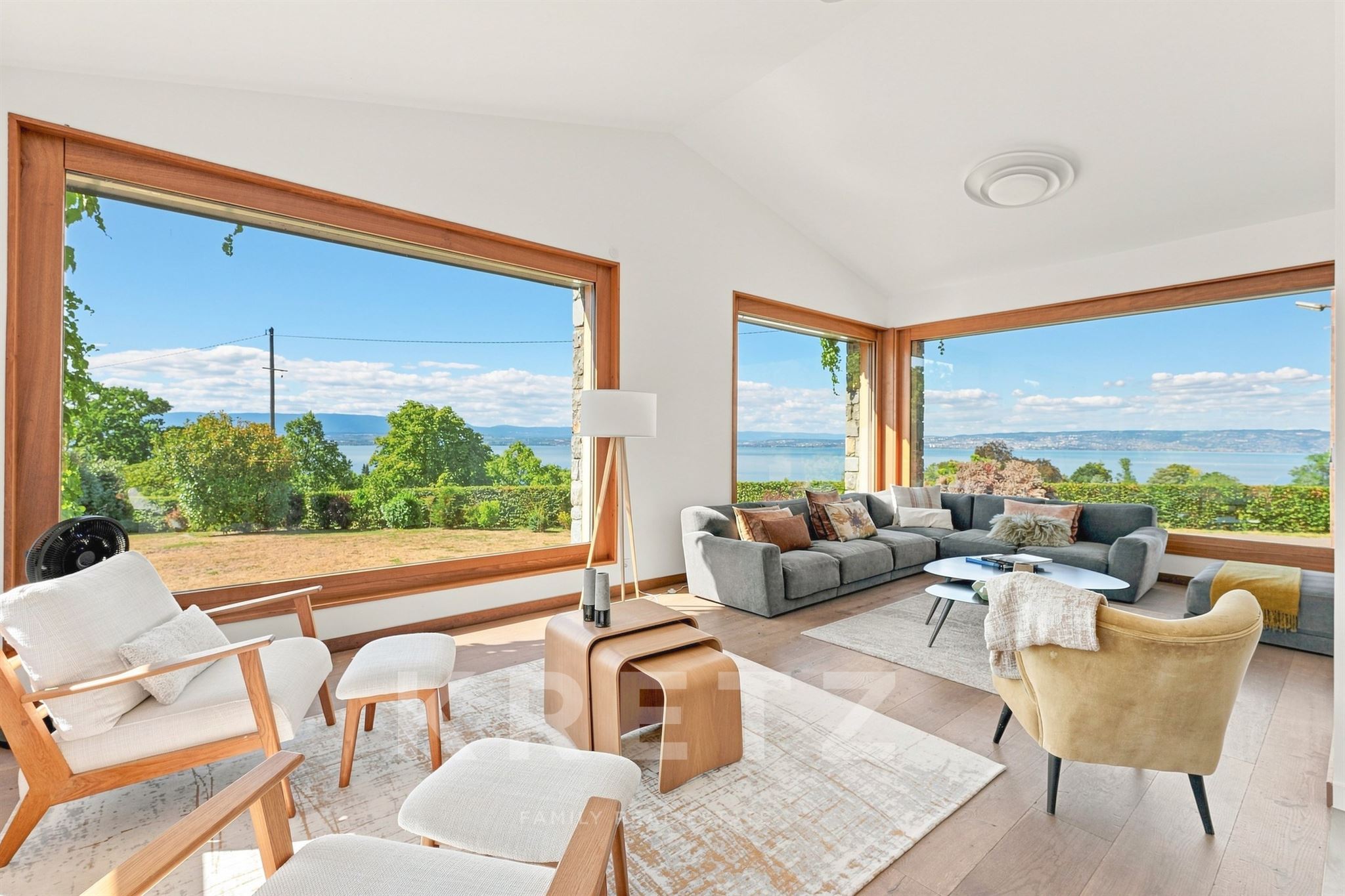 ÉVIAN-LES-BAINS — Villa d'Architecte sur le Golf - Vue Lac