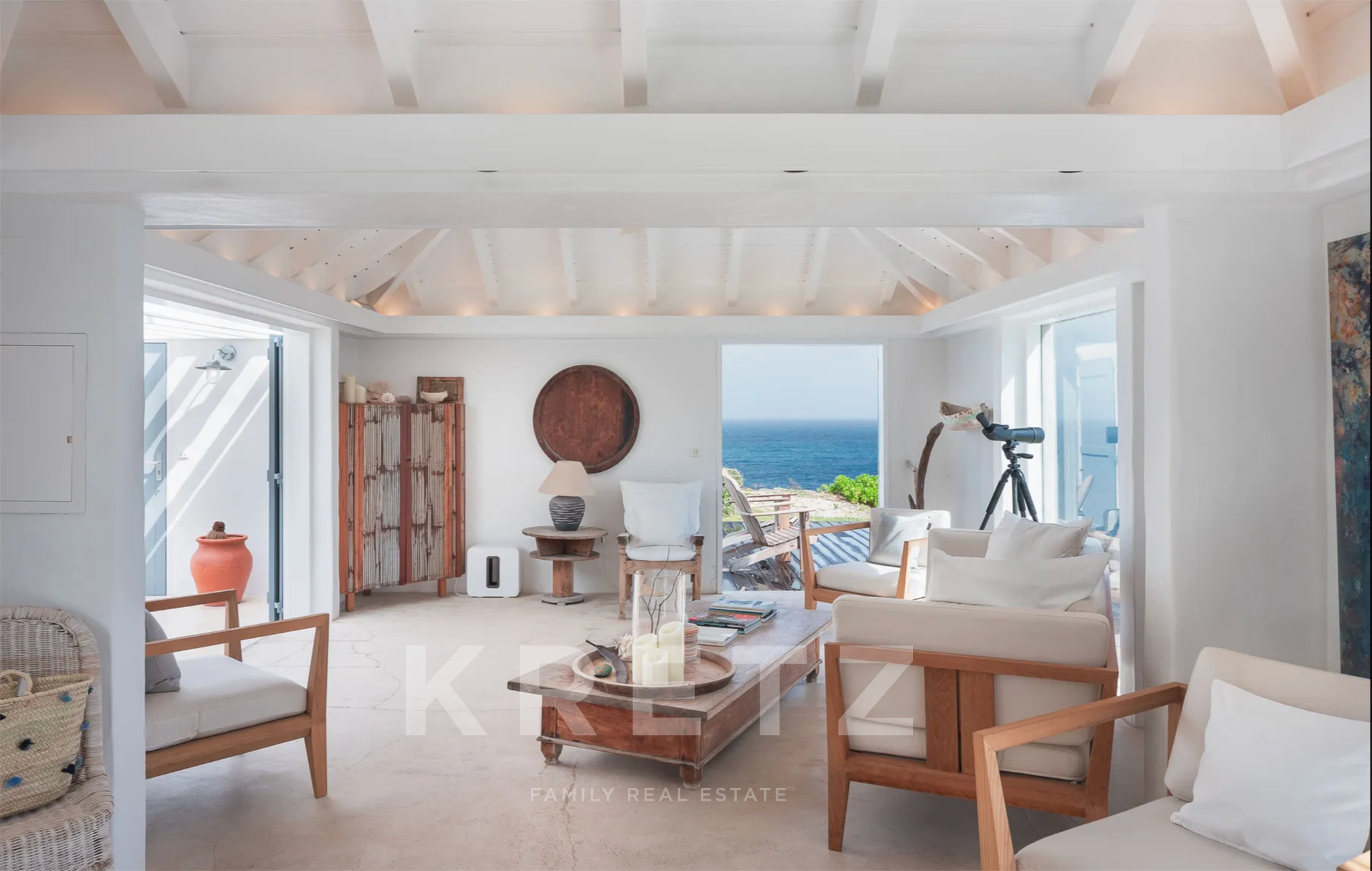 Splendid estate composed of two villas, overlooking the ocean and Îlet Tortue