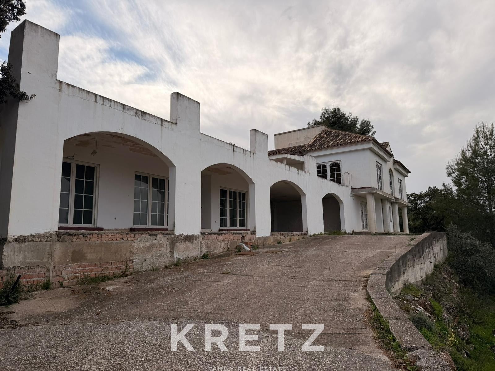 Spacious villa with extension potential in Alhaurín el Grande