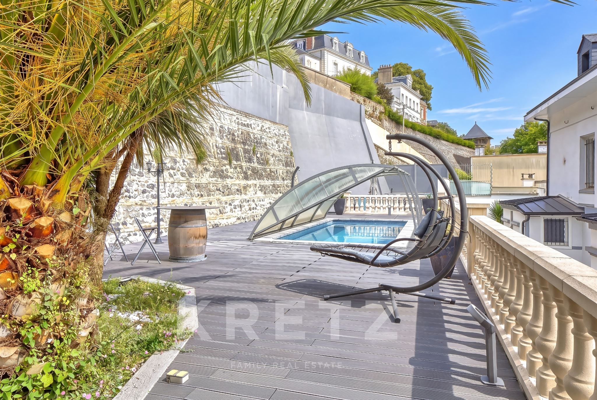 Exceptional Renovated Residence with Heated Pool and Sea Views – Le Havre