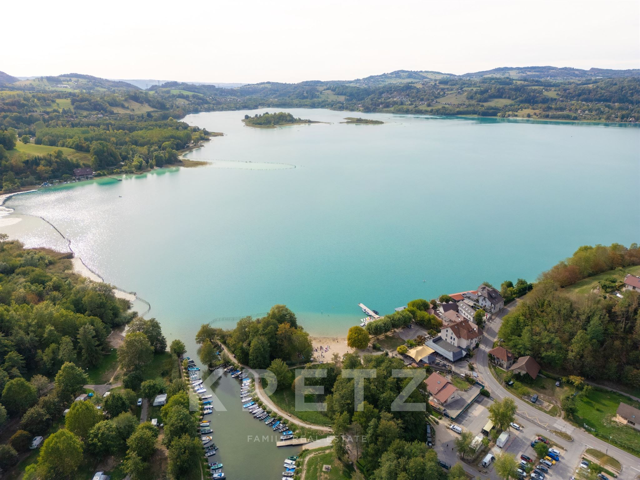 Casa con acceso al lago de Aiguebelette y vistas despejadas