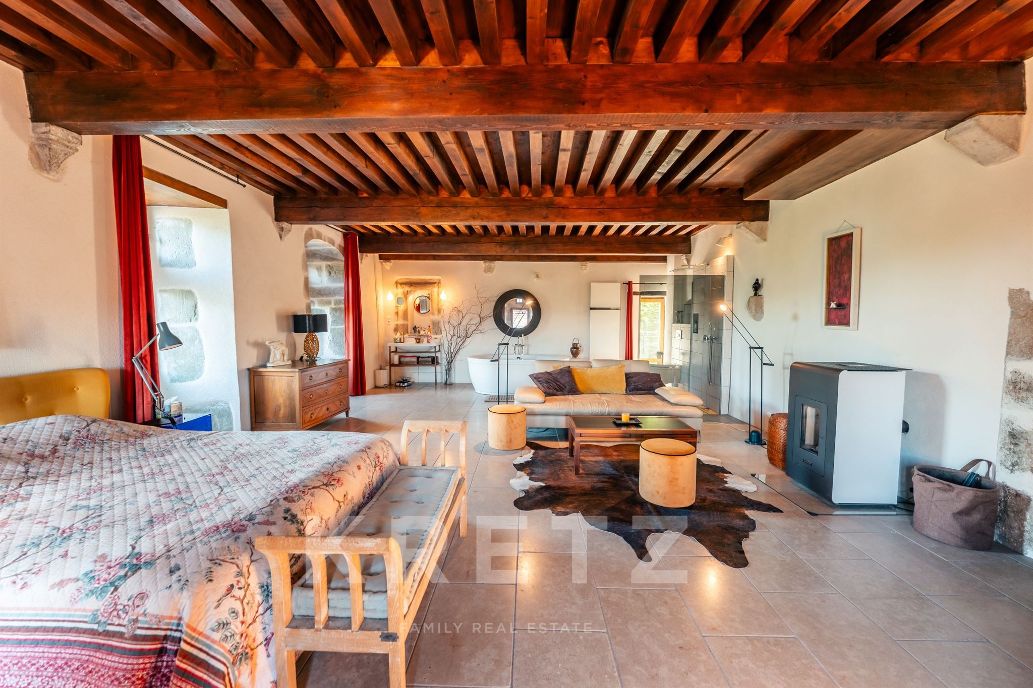 Château de La Roche – An Exceptional Medieval Residence in the Heart of Chautagne