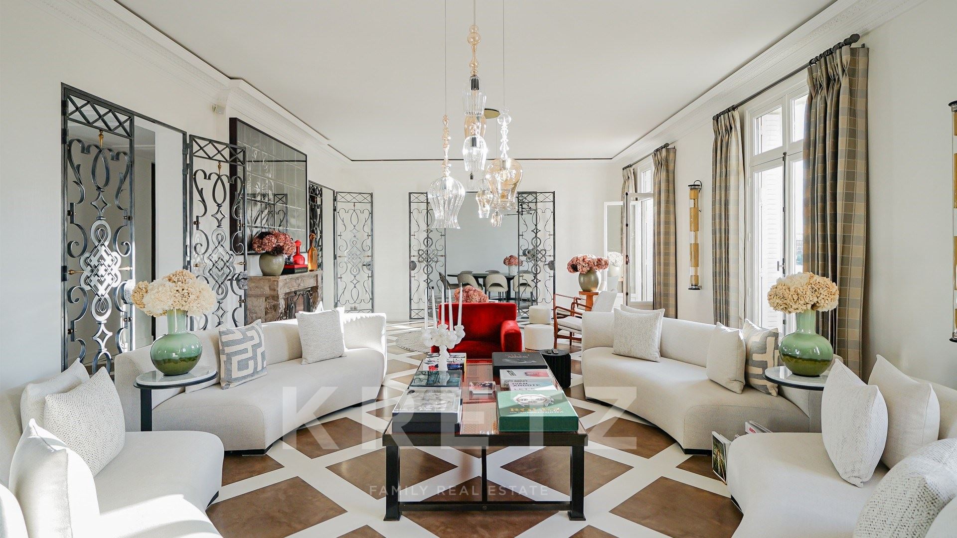 Neuilly-Sur-Seine - Boulevard des Sablons - Proche Bois de Boulogne - Etage élevé - Excellent état -