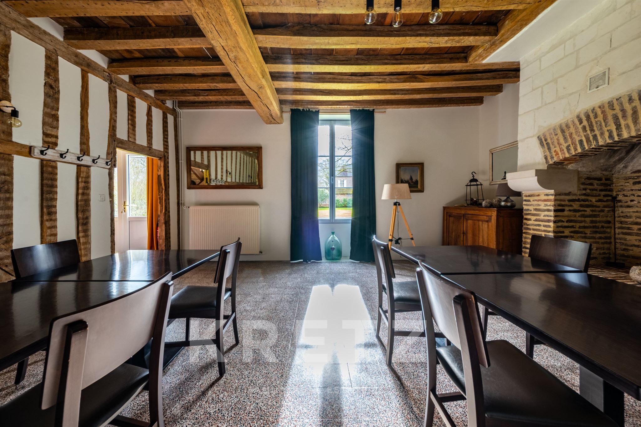 Exceptional historic residence- 295 m2 - Park 2000 m2 - Aube,between Champagne and Burgundy