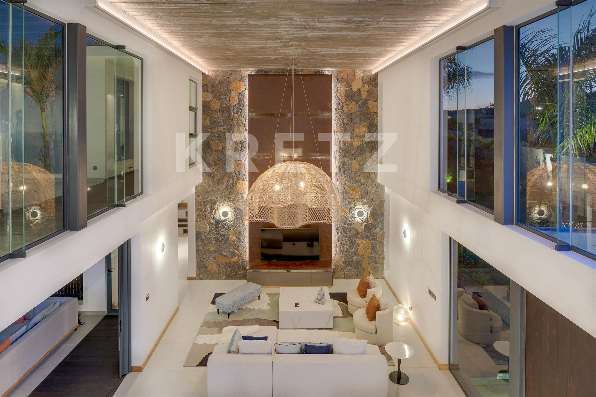 Sumptuous Luxury Villa between Golf Course and Ocean