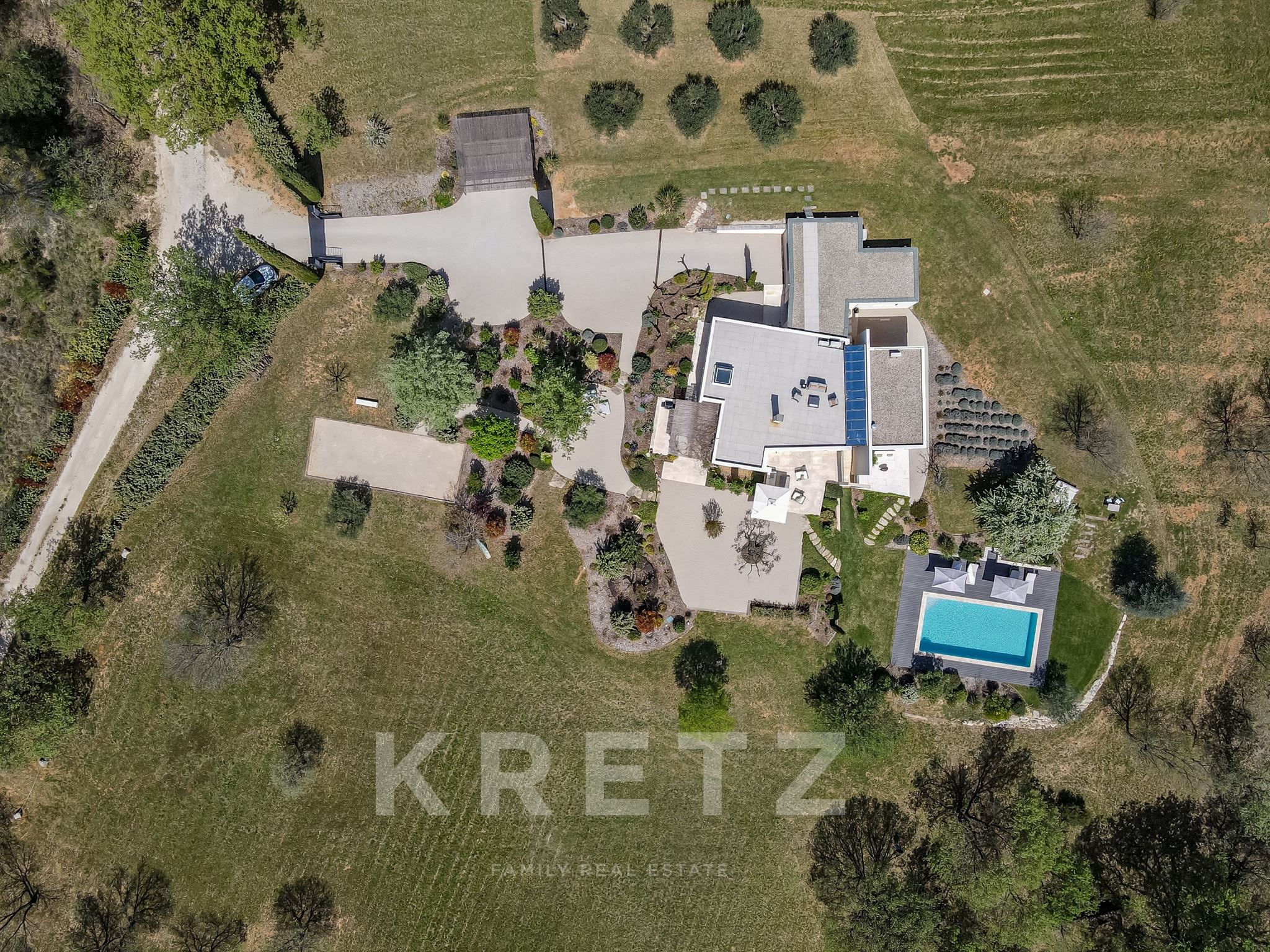 Maison d'architecte de 225m2 - Roussillon (Luberon)