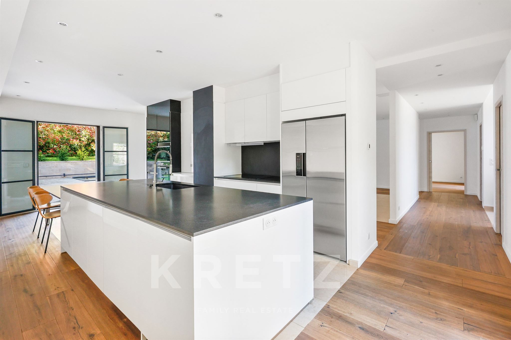 MAISONS-LAFFITTE – PARC – MAISON D’ARCHITECTE AVEC PISCINE - 3 700 000€