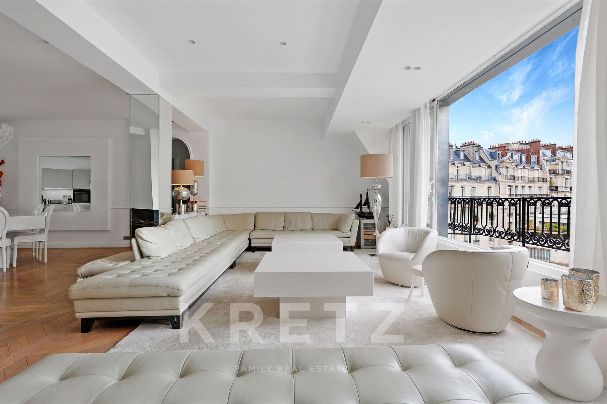Appartement familial et de réception en parfait état sur Georges Mandel