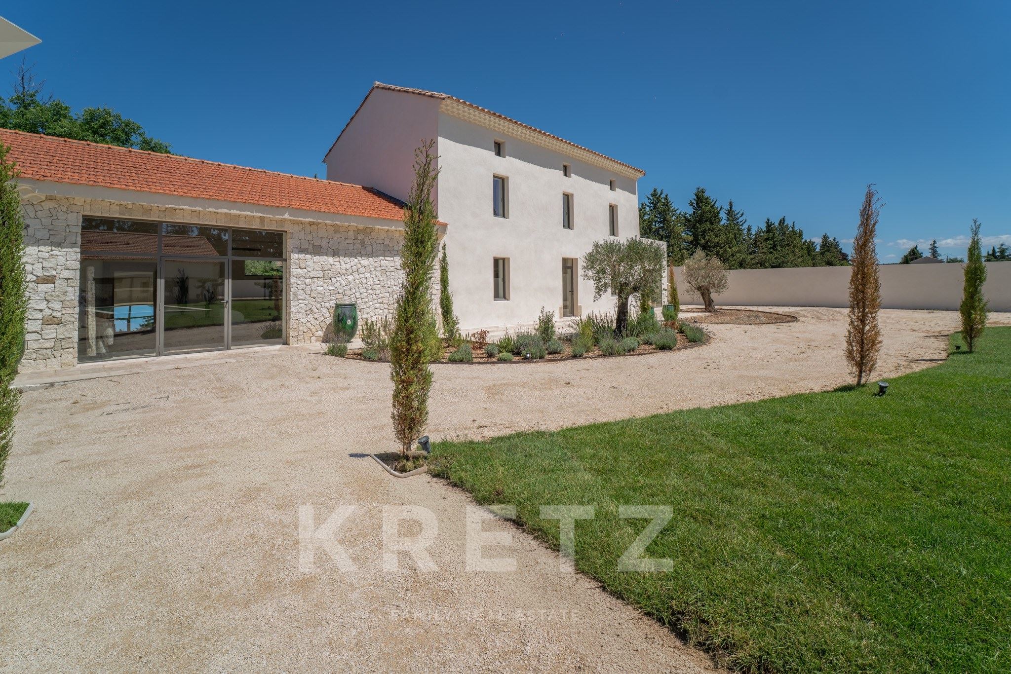 Maison contemporaine de 420m2 - Pernes-Les-Fontaines