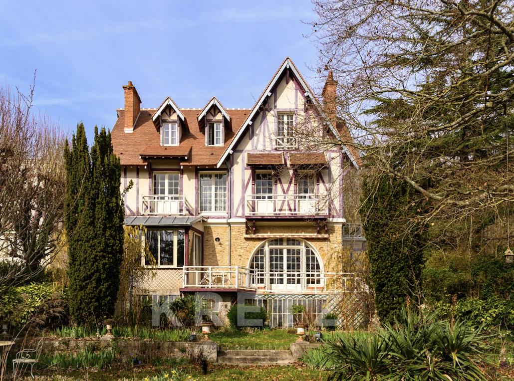 Historic Manoir