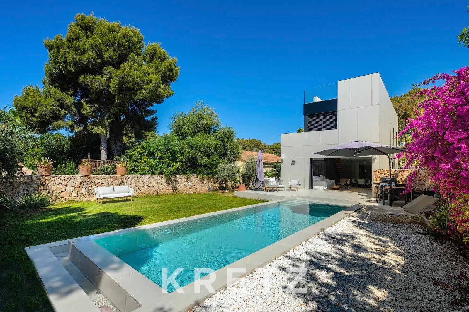 Contemporary villa in Portals Nous – Mediterranean elegance and absolute comfort