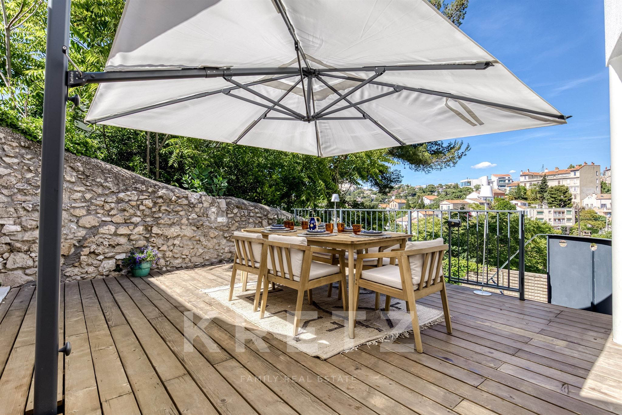 Marseille 7th - Roucas Blanc - architect-designed home with panoramic views over Notre-Dame de la Ga