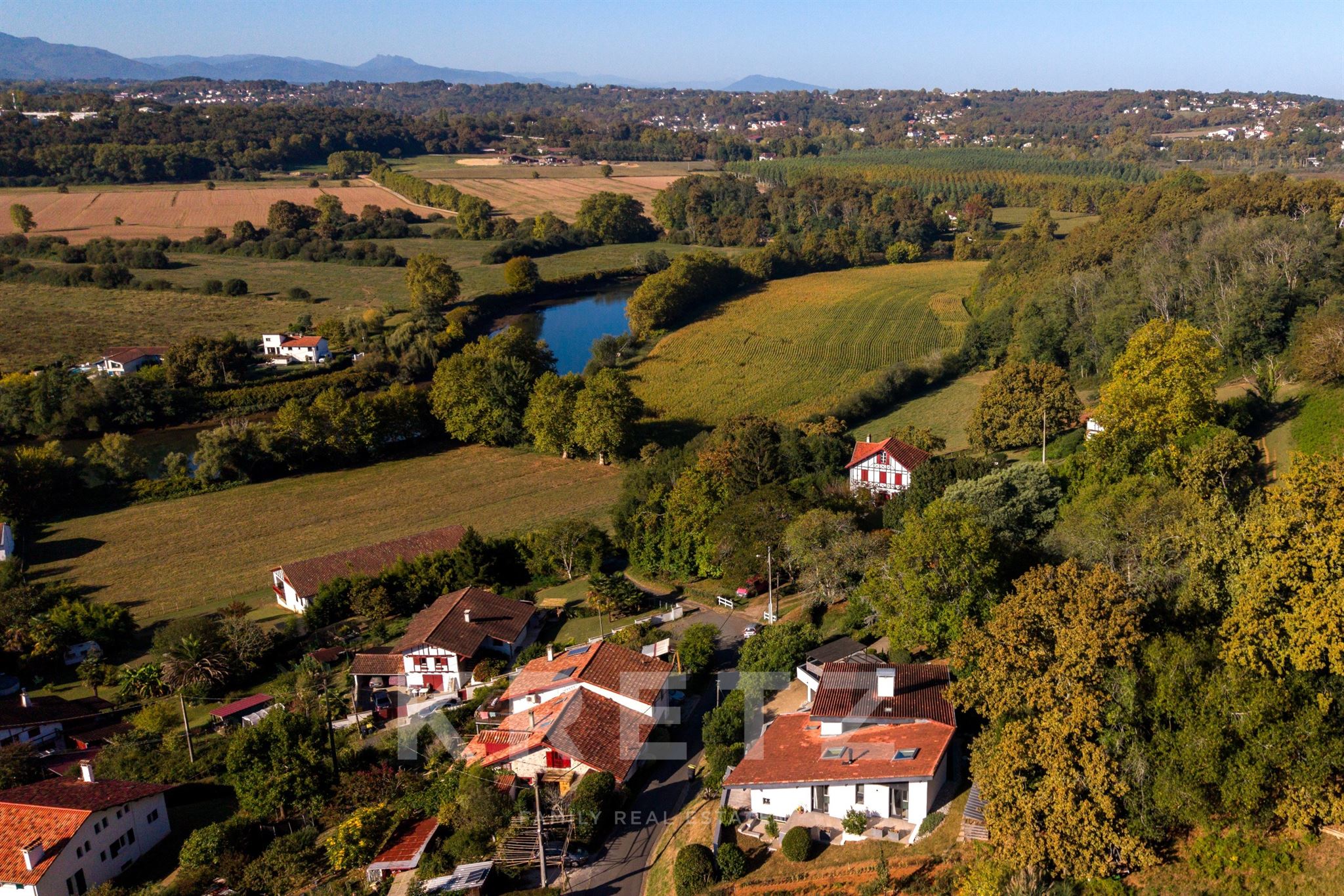 Villefranque - Villa de autor (Salier & Courtois) – Vista panorámica de los Pirineos