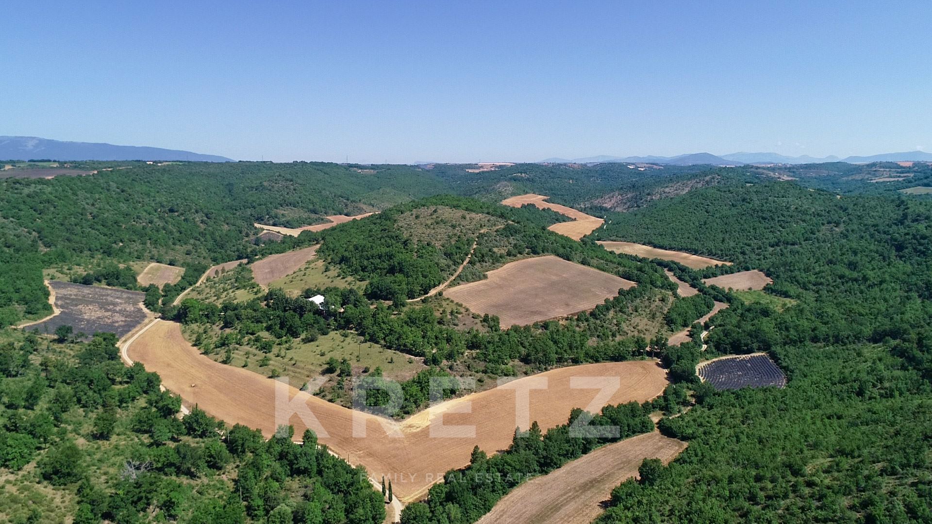 165 hectare property in Provence