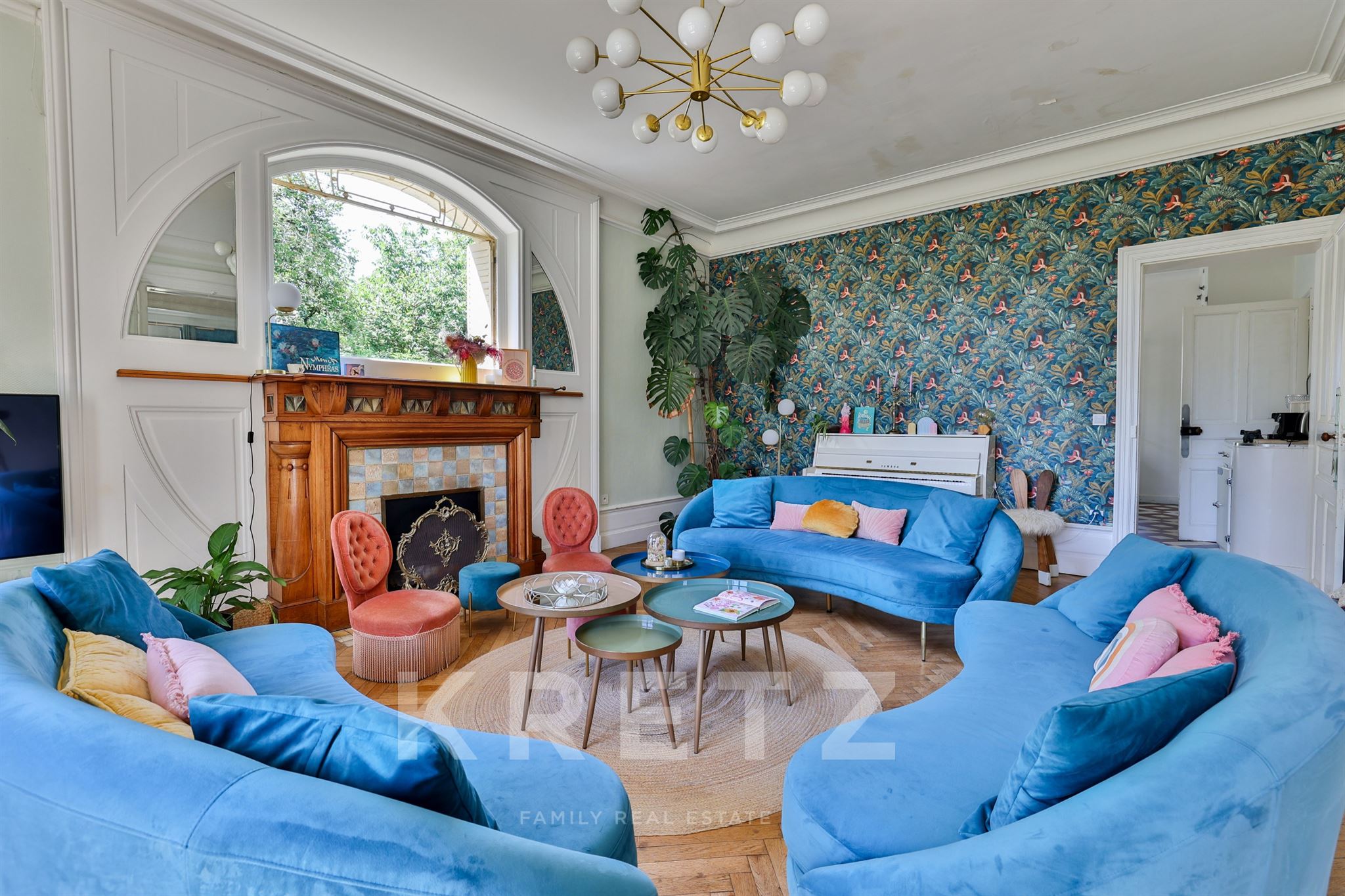 Charming Event Estate near La Rochelle – 1.2-hectare park & strong event potential