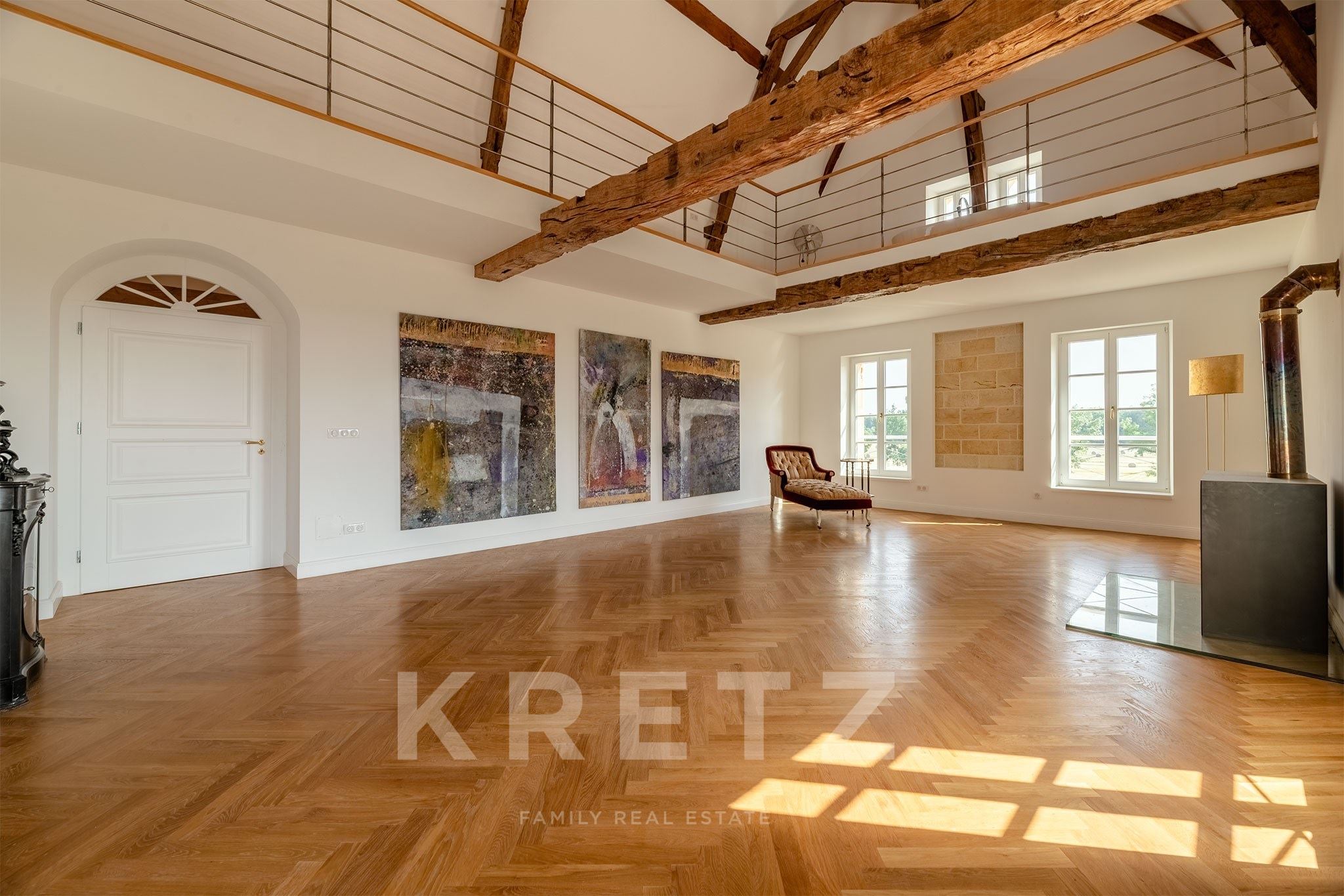 50 sqm duplex nestled in the heart of a château in Dordogne