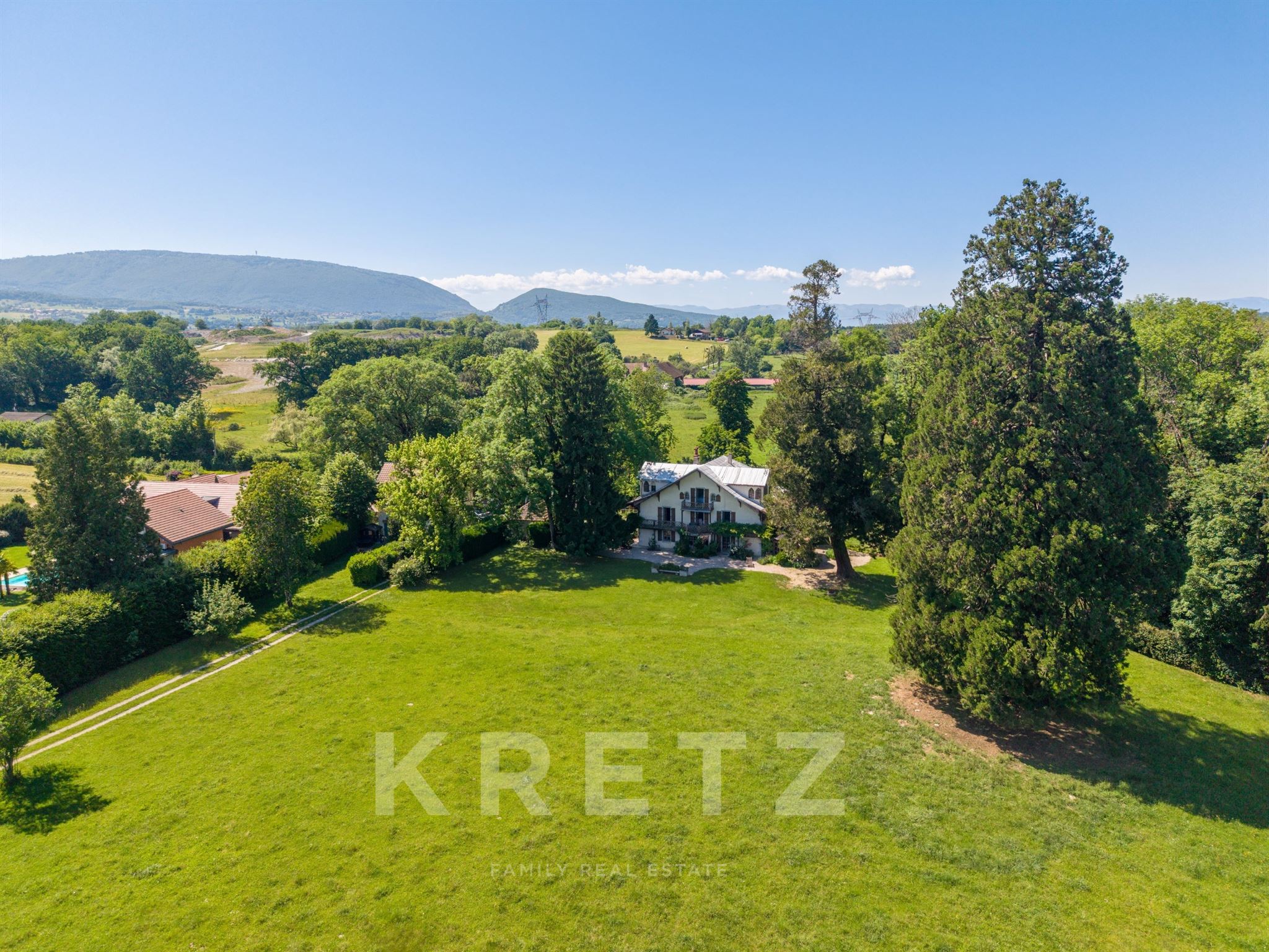 REIGNIER-ESERY - EXCEPTIONAL 28-HECTARE ESTATE AT THE GATES OF GENEVA