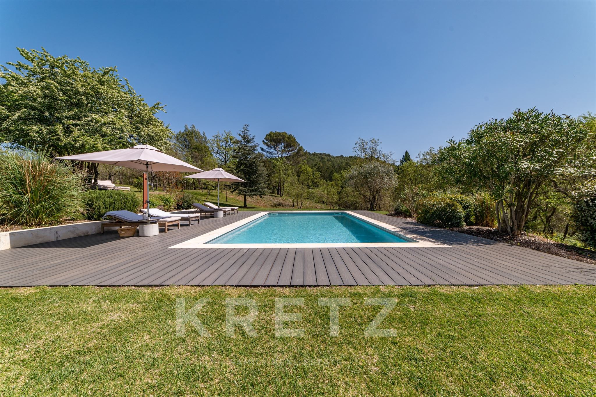 Maison d'architecte de 225m2 - Roussillon (Luberon)