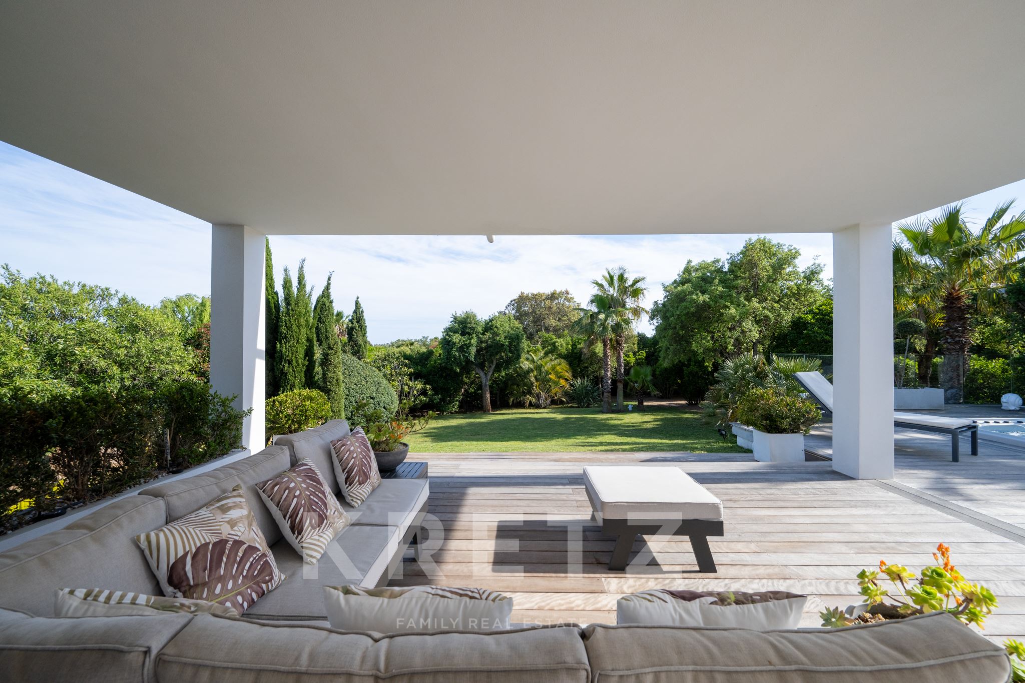 Between Porto-Vecchio and Pinarello, Architecture as a Way of Life
