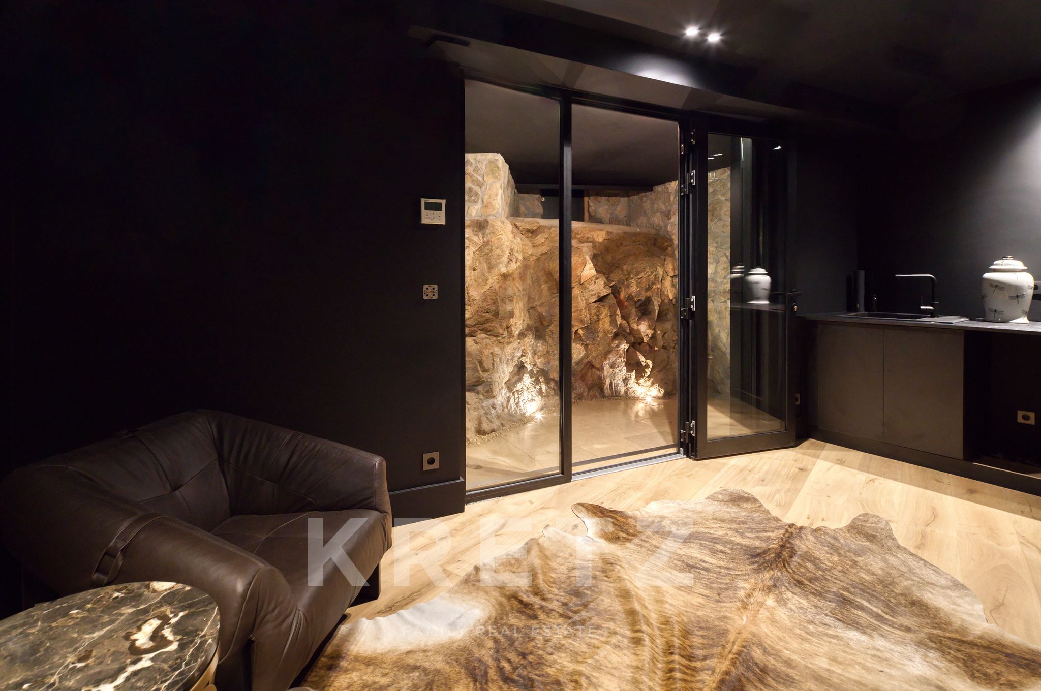 Renovated villa with sea view