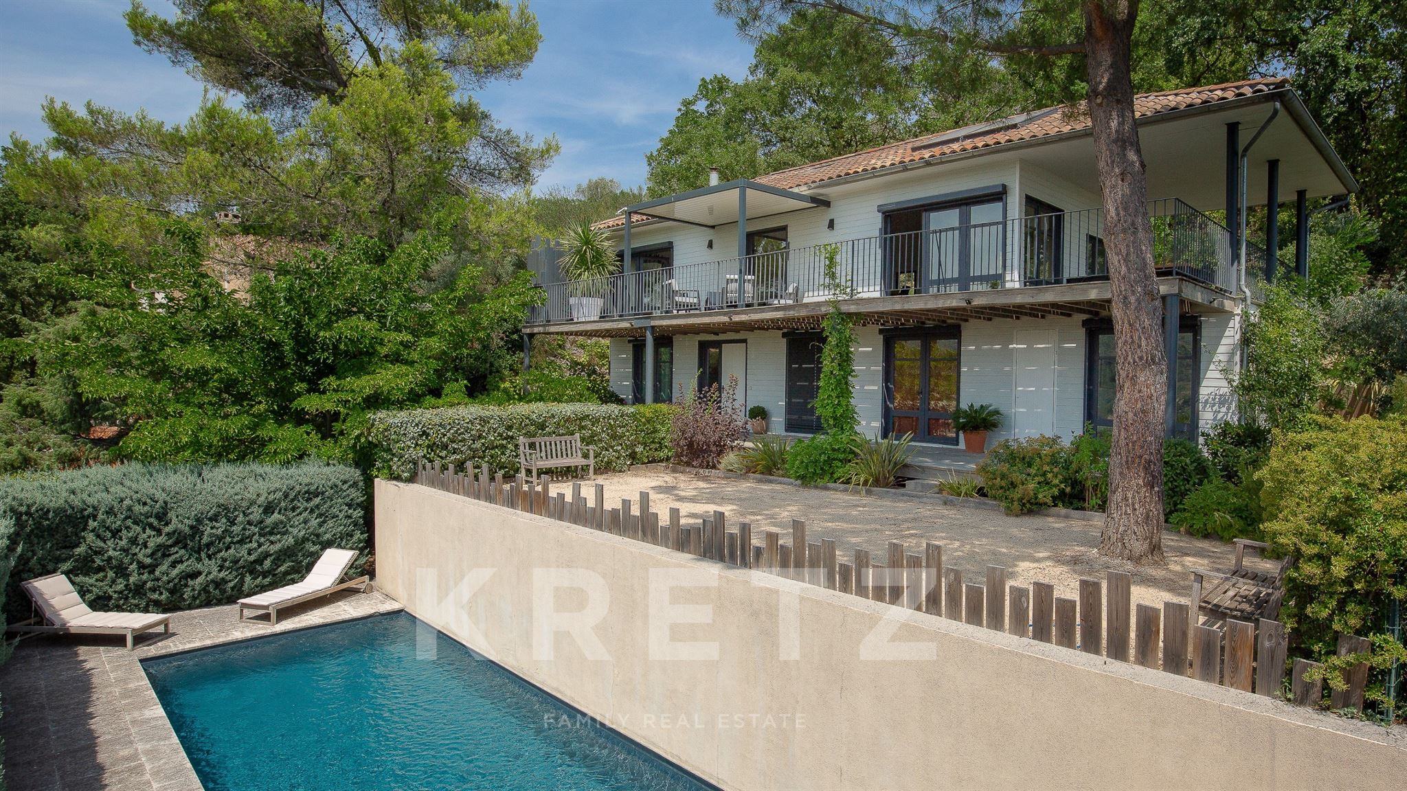 -Manosque- Maison d’architecte d’exception – Vue panoramique à 180°