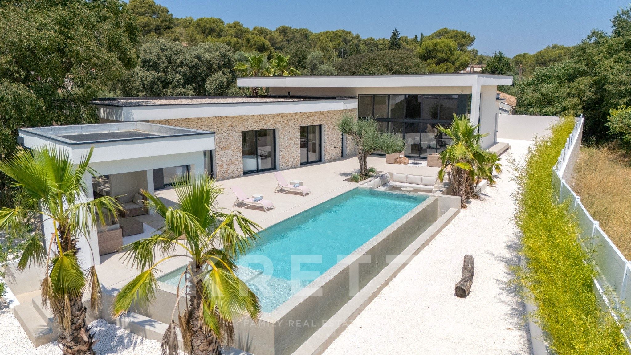 Villa californienne de plain-pied au coeur du quartier de la Cigale