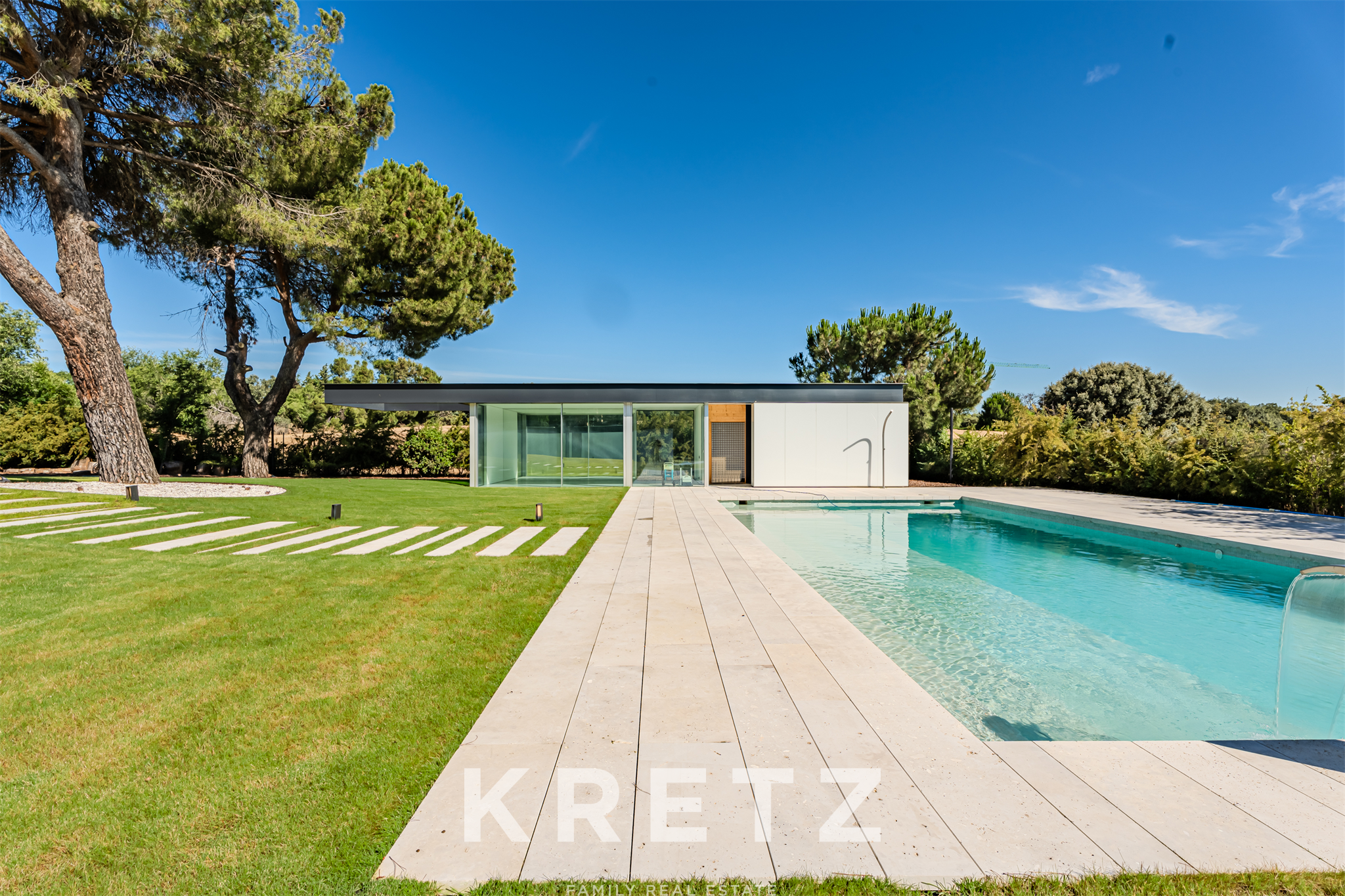 Modern single-family house in La Finca