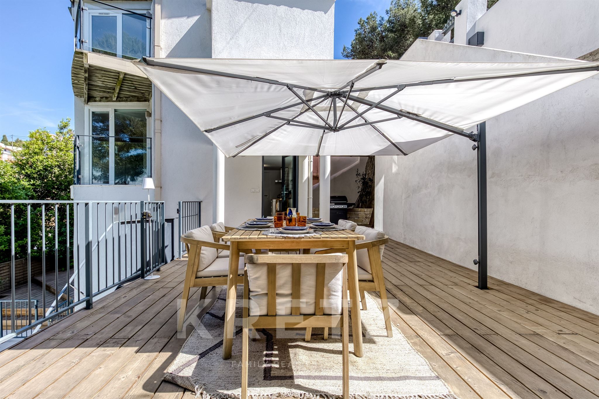 Marseille 7th - Roucas Blanc - architect-designed home with panoramic views over Notre-Dame de la Ga