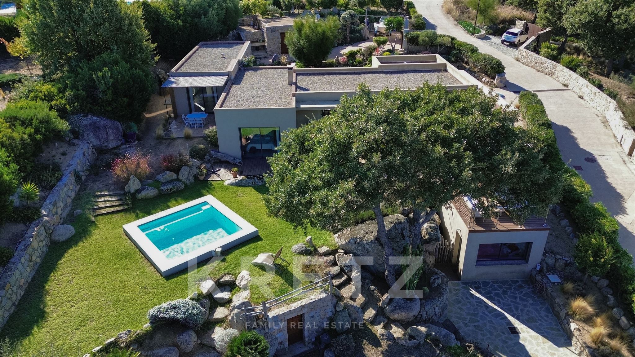 Corbara – Contemporary villa with exceptional sea view