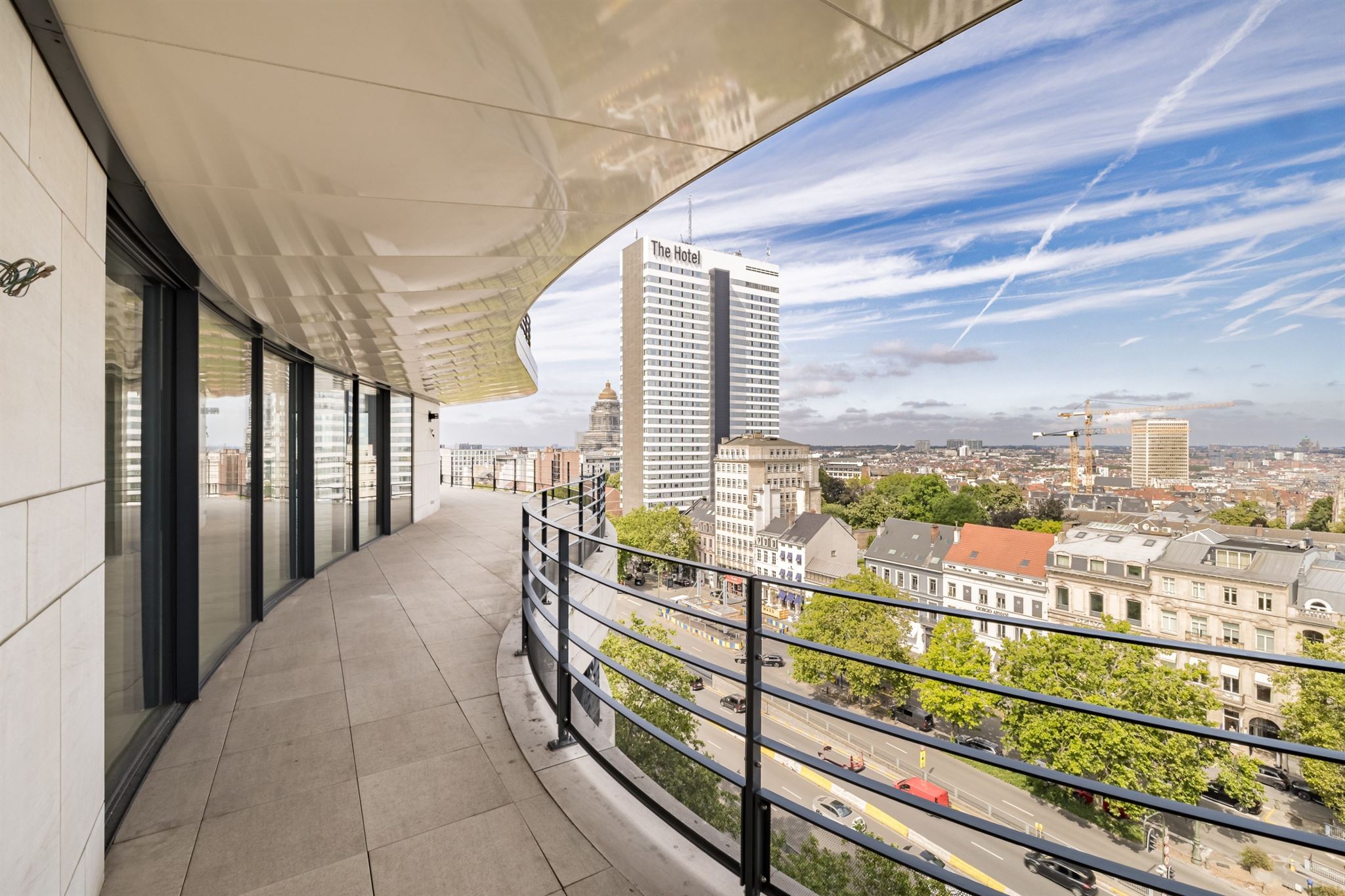 Somptueux appartement de ±308 m² avec terrasse panoramique de ±161 m² – Toison d'Or, Ixelles