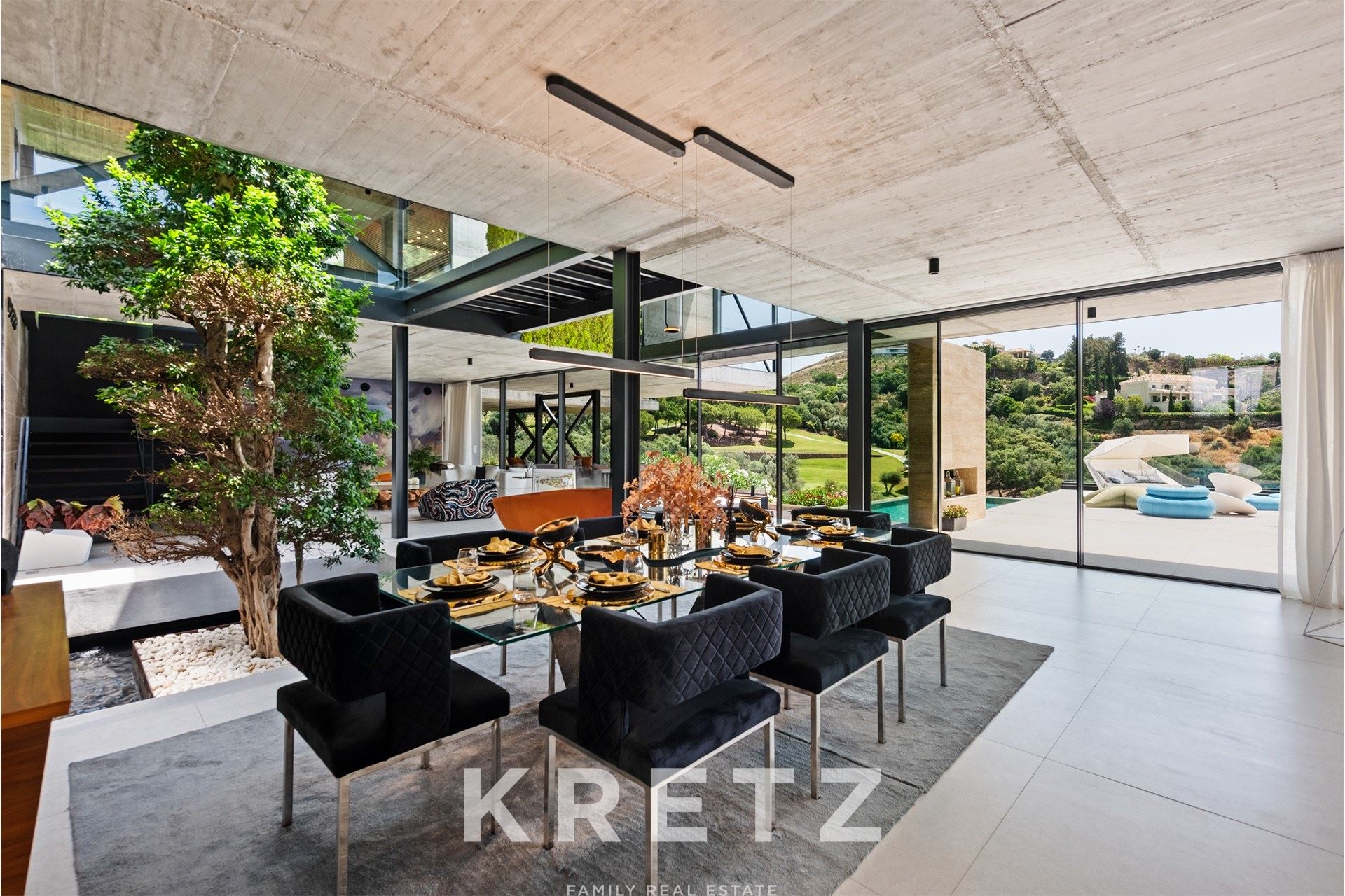 Floating House – An International Award-Winning Masterpiece in the Heart of Marbella Club Golf
