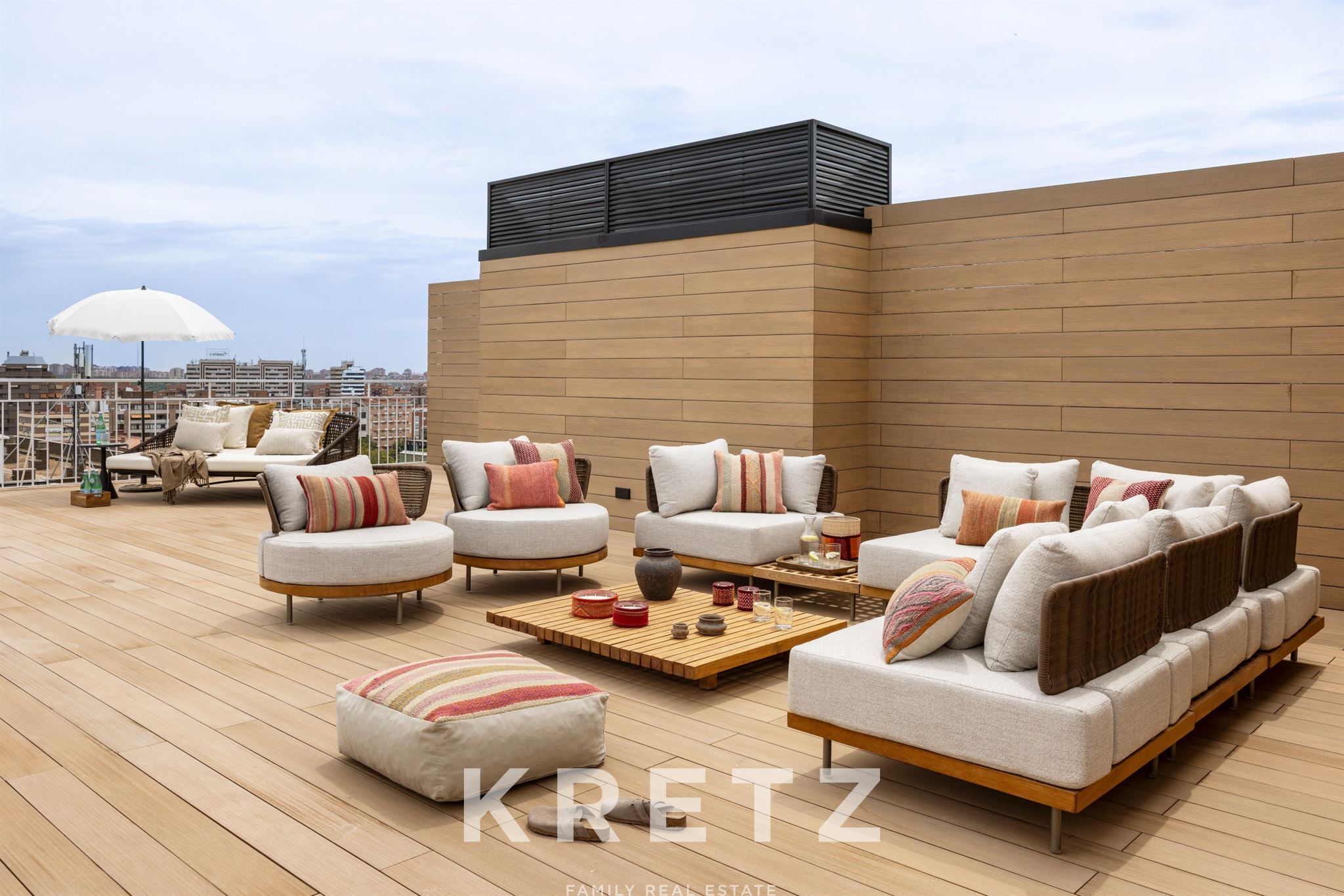 A dream penthouse touching the Madrid sky
