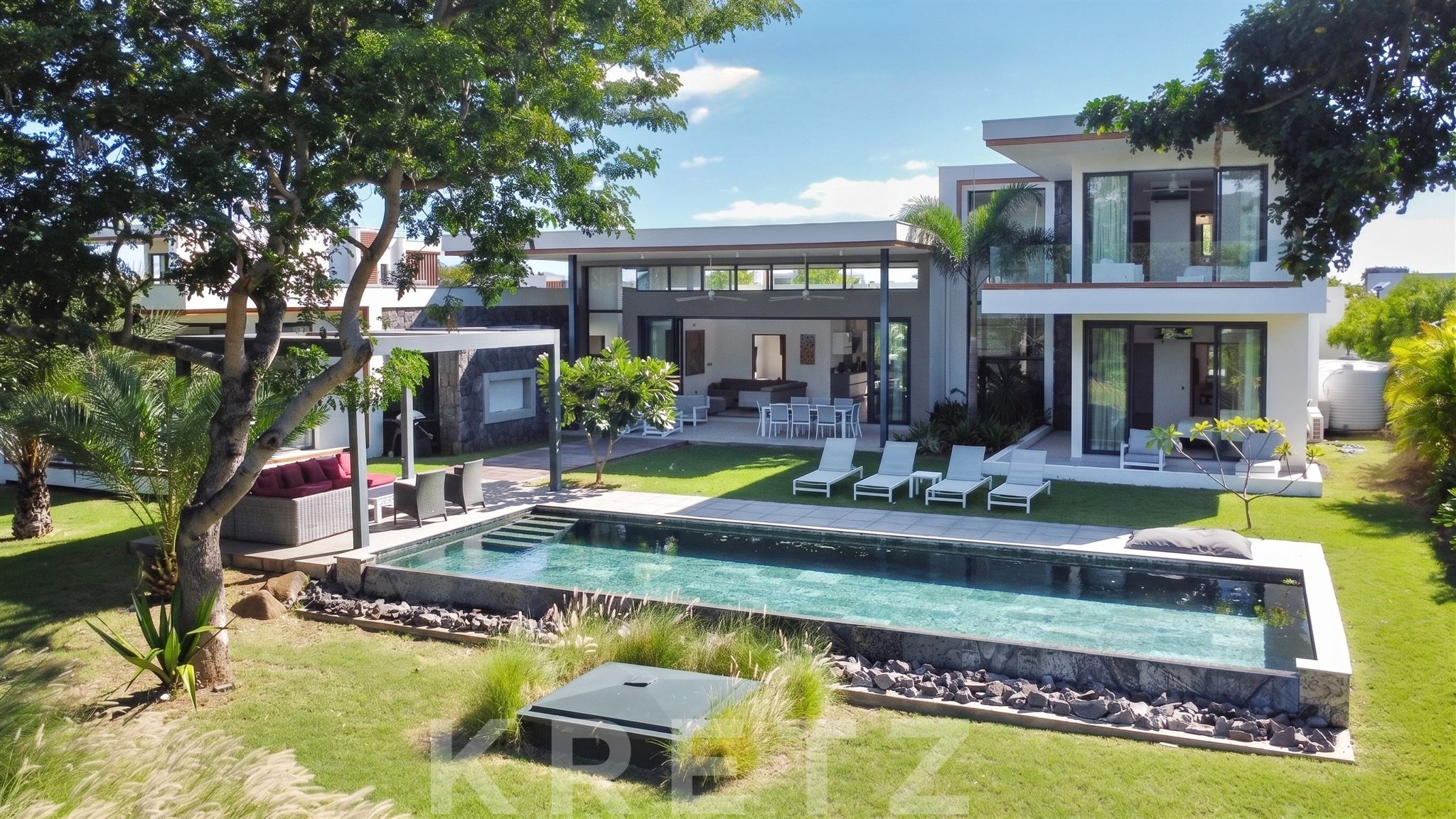 Contemporary 5-bedroom villa in a preserved natural setting