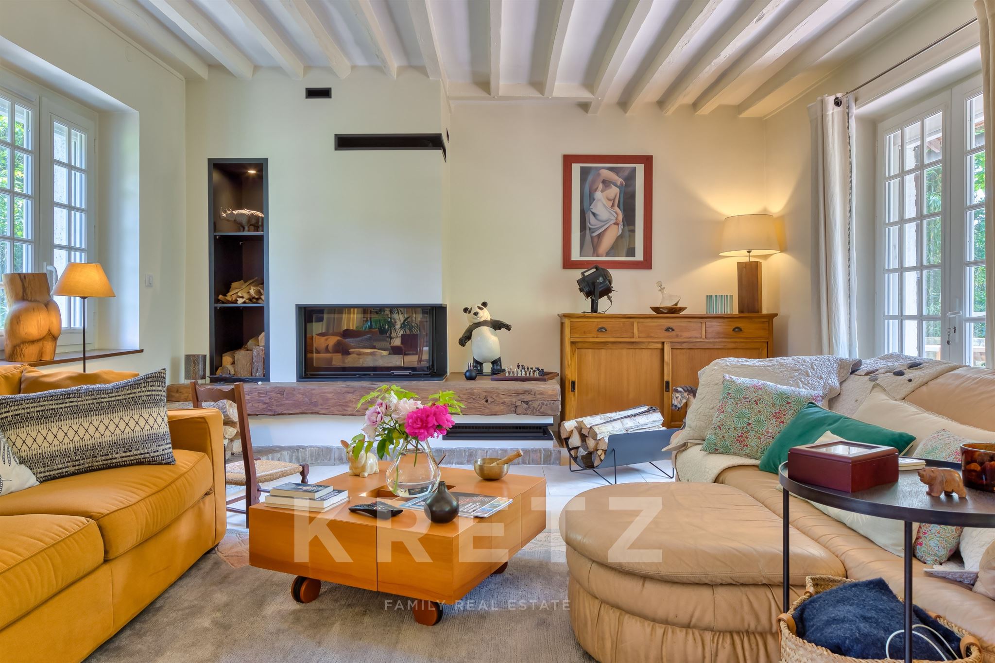 Charming longère with woodland, swimming pool and outbuildings