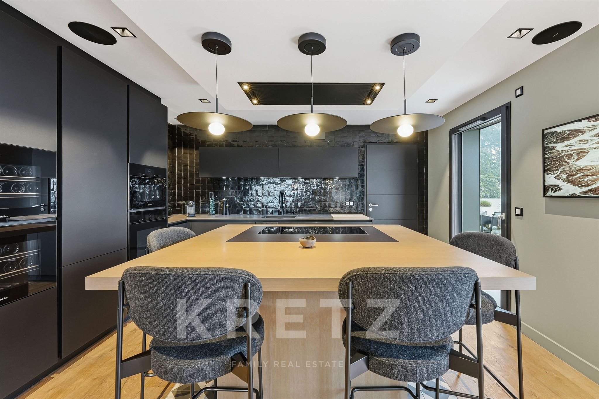 Vétraz-Monthoux – 162 sqm Penthouse – View & Private Terrace