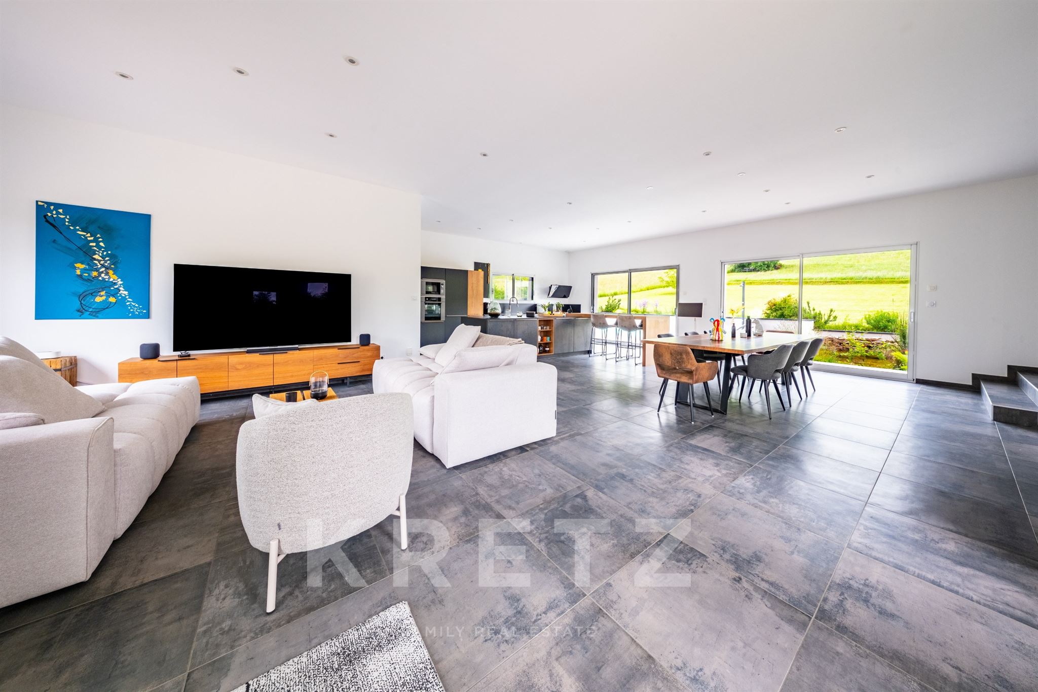 Contemporary architect-designed house -169 m2- Swimming pool-Vineyard views-Southern Burgundy