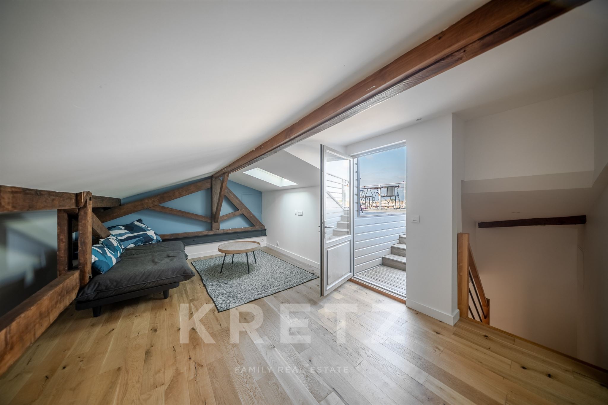 Bordeaux Fondaudège Skyline Privilege — Restored 7-Suite Townhouse with Private South-Facing Rooftop
