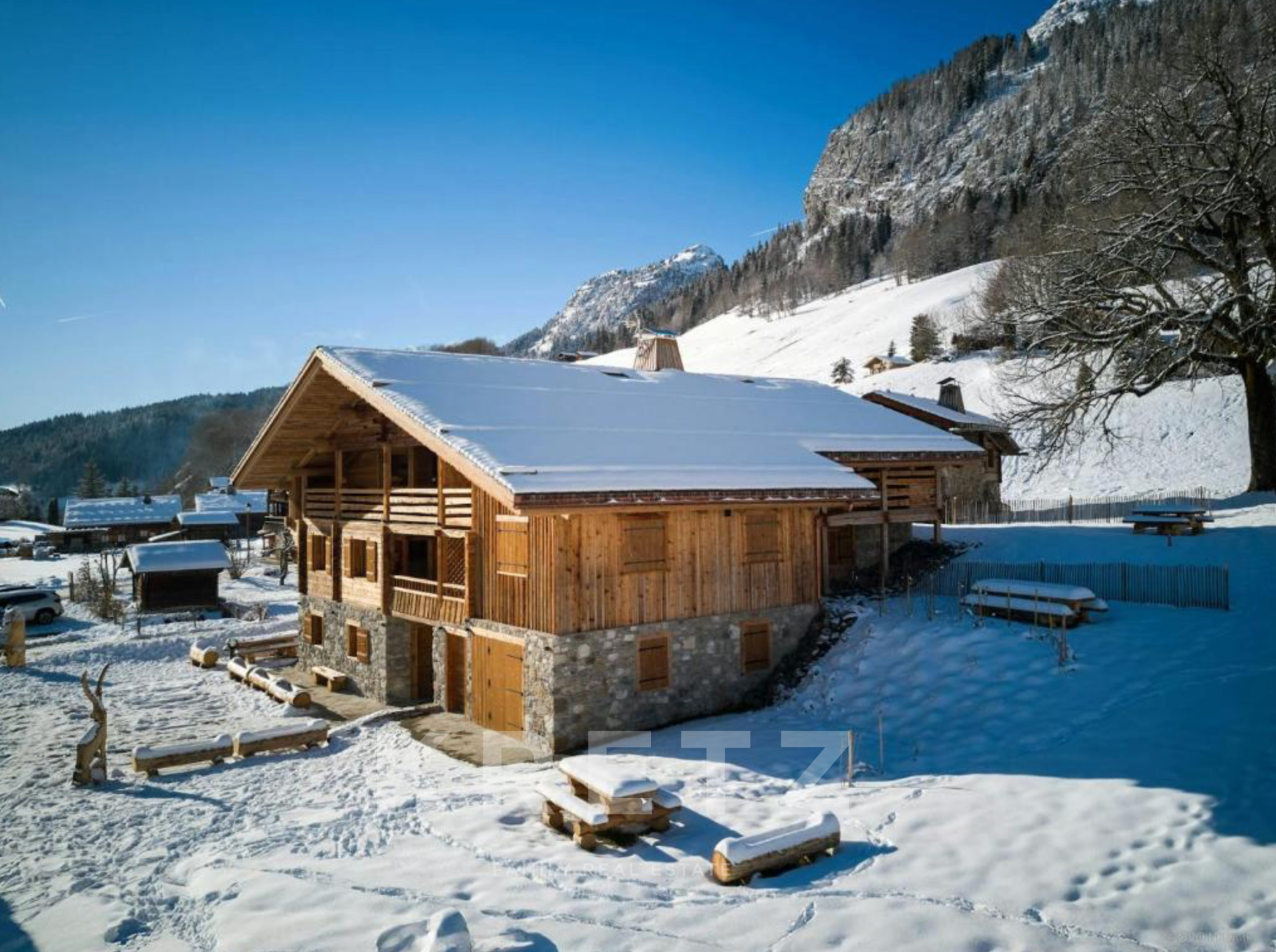 Le Grand-Bornand – exceptional chalet with indoor swimming pool, spa and panoramic views over the Ar