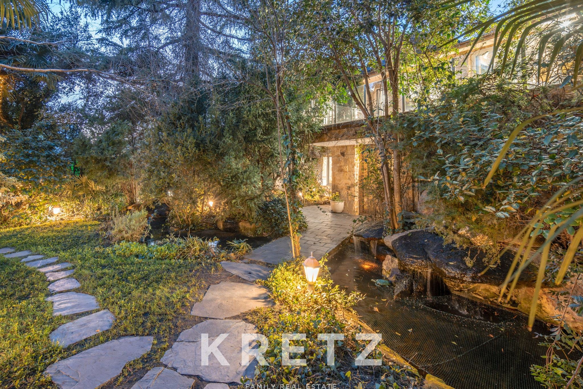 Eco Chalet in Las Rozas with designer garden