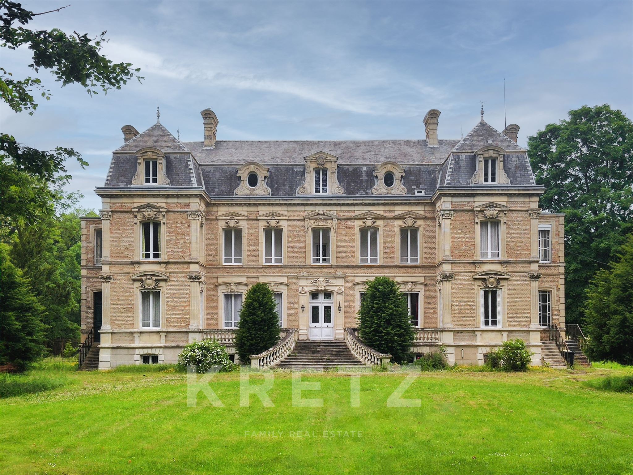 Exclusivity – Napoléon III Castle near Amiens