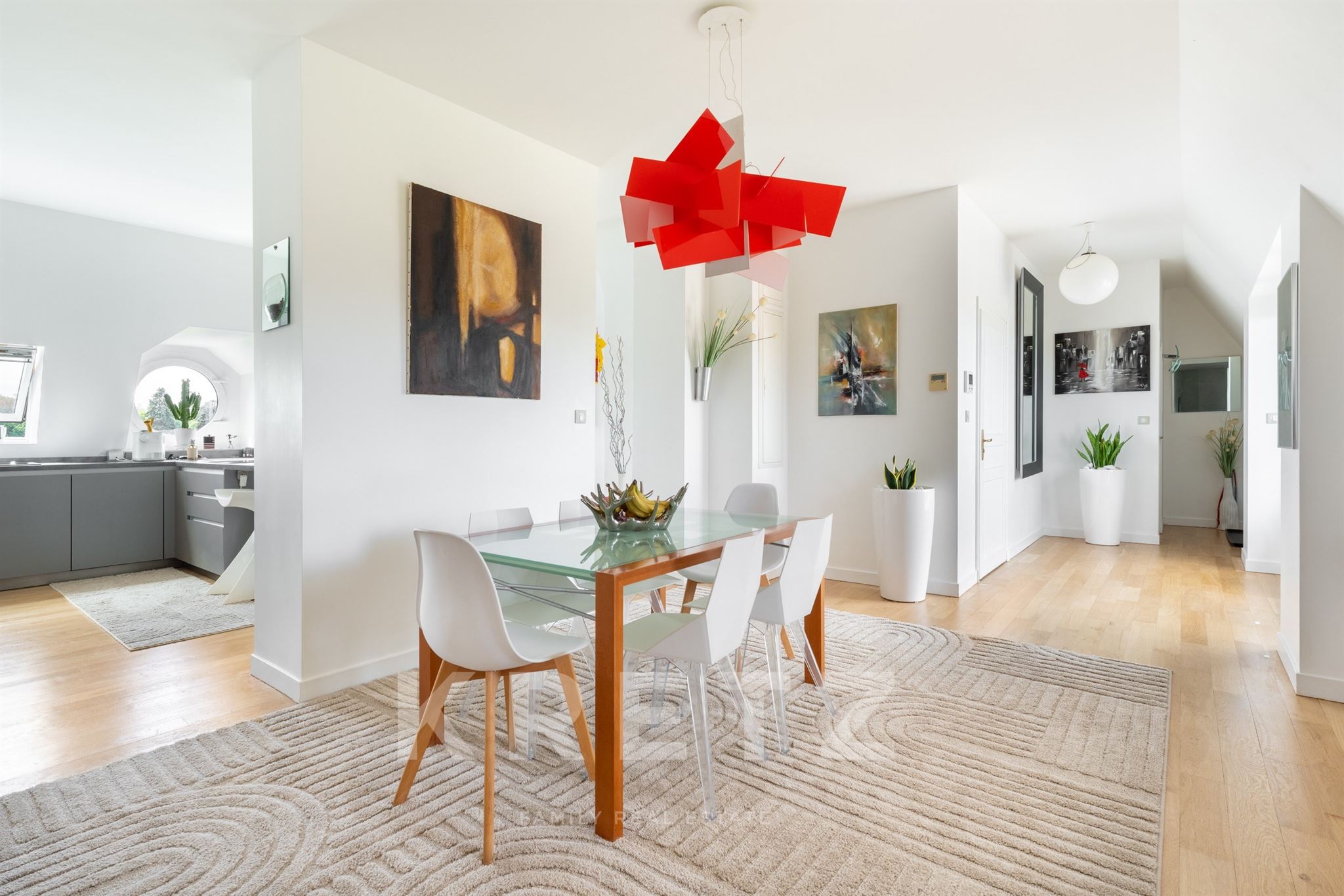 Magnificent duplex apartment in a co-owned château