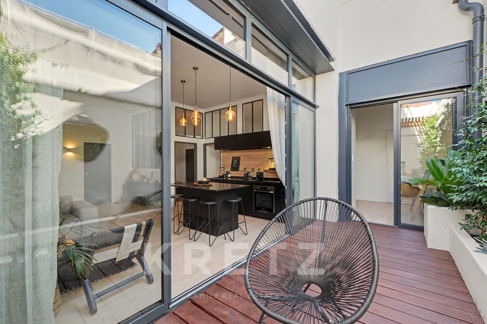 EXCLUSIVITÉ KRETZ FAMILY REAL ESTATE — LOFT CONTEMPORAIN AVEC PATIO — TOULOUSE BONNEFOY