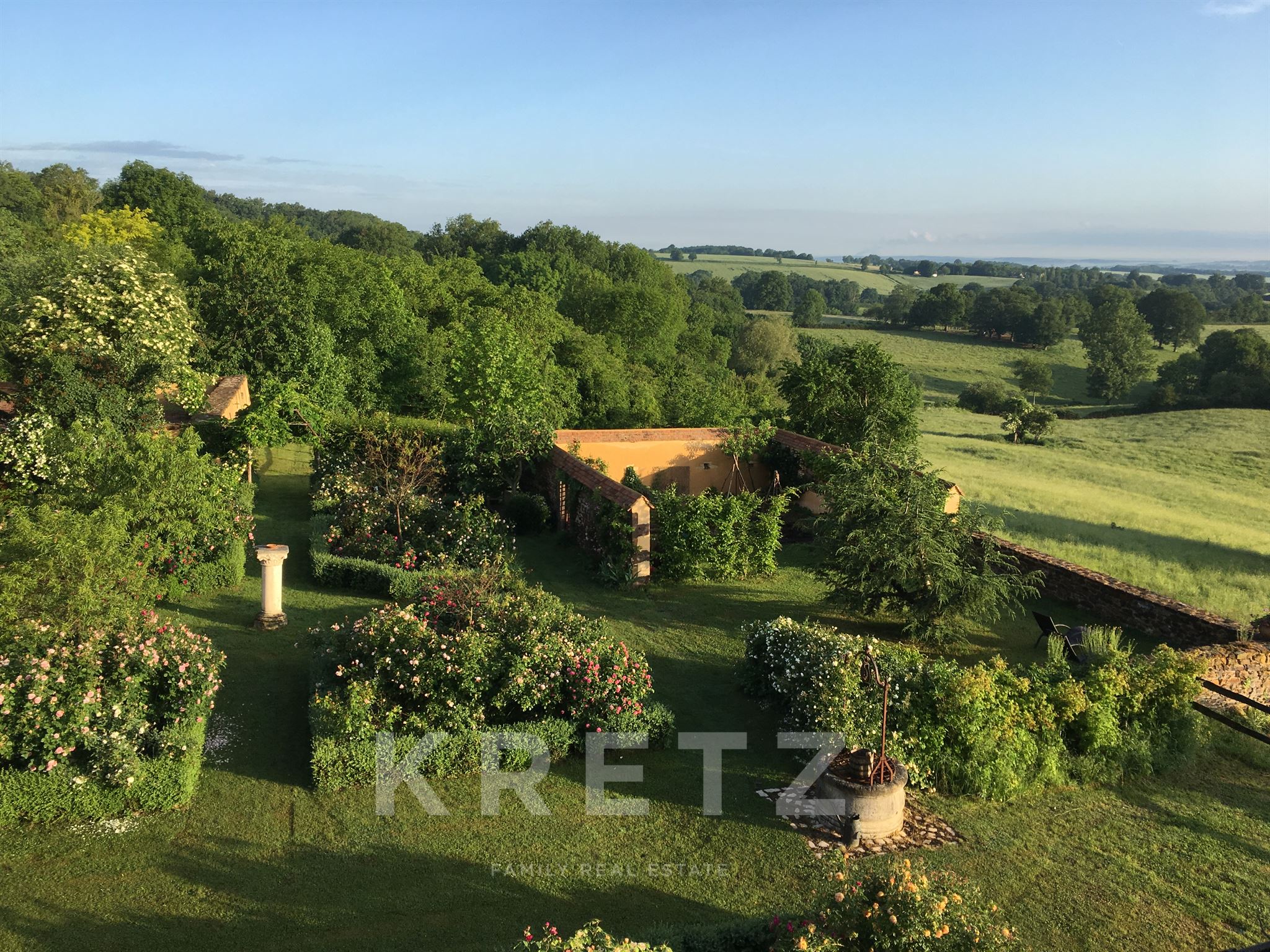 17th-century winegrower's house with panoramic view of the Loire Valley