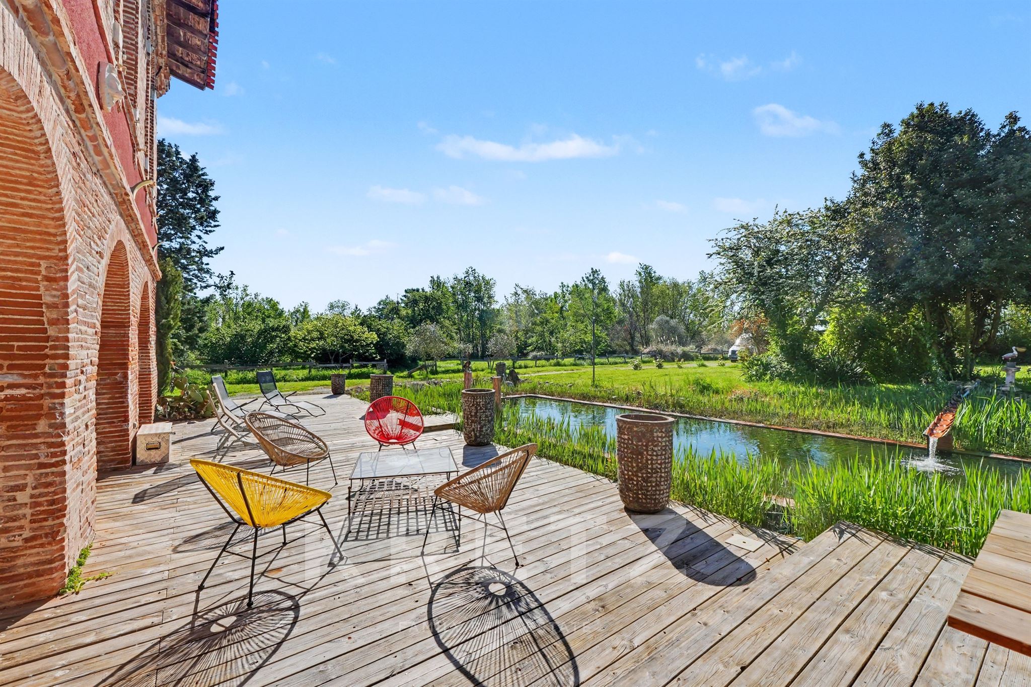 Château rénové 390m2, 9 suites, parc 2 hectares, à 20 minutes de Toulouse