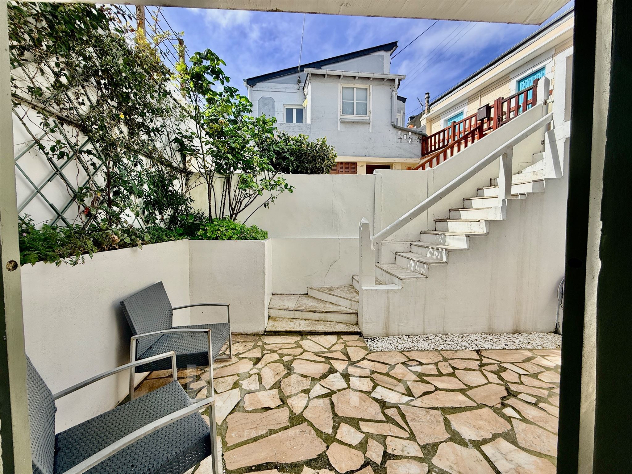 Maison de ville rénovée avec goût  - Terrasse et Cour - 2 chambres