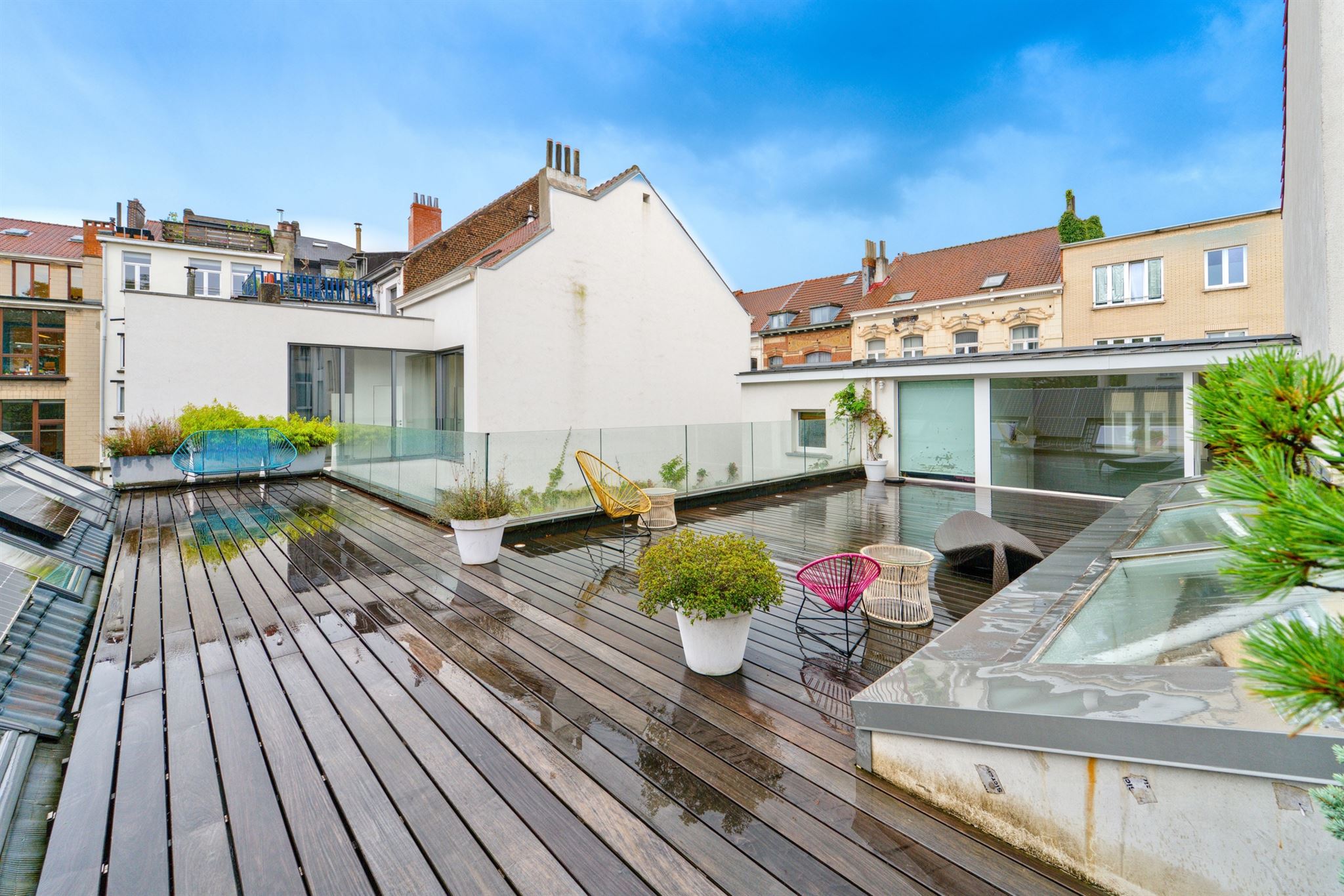 Chatelain, Exceptional Contemporary Loft with Rooftop